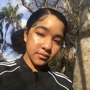 Meet your Posher, Jasmine